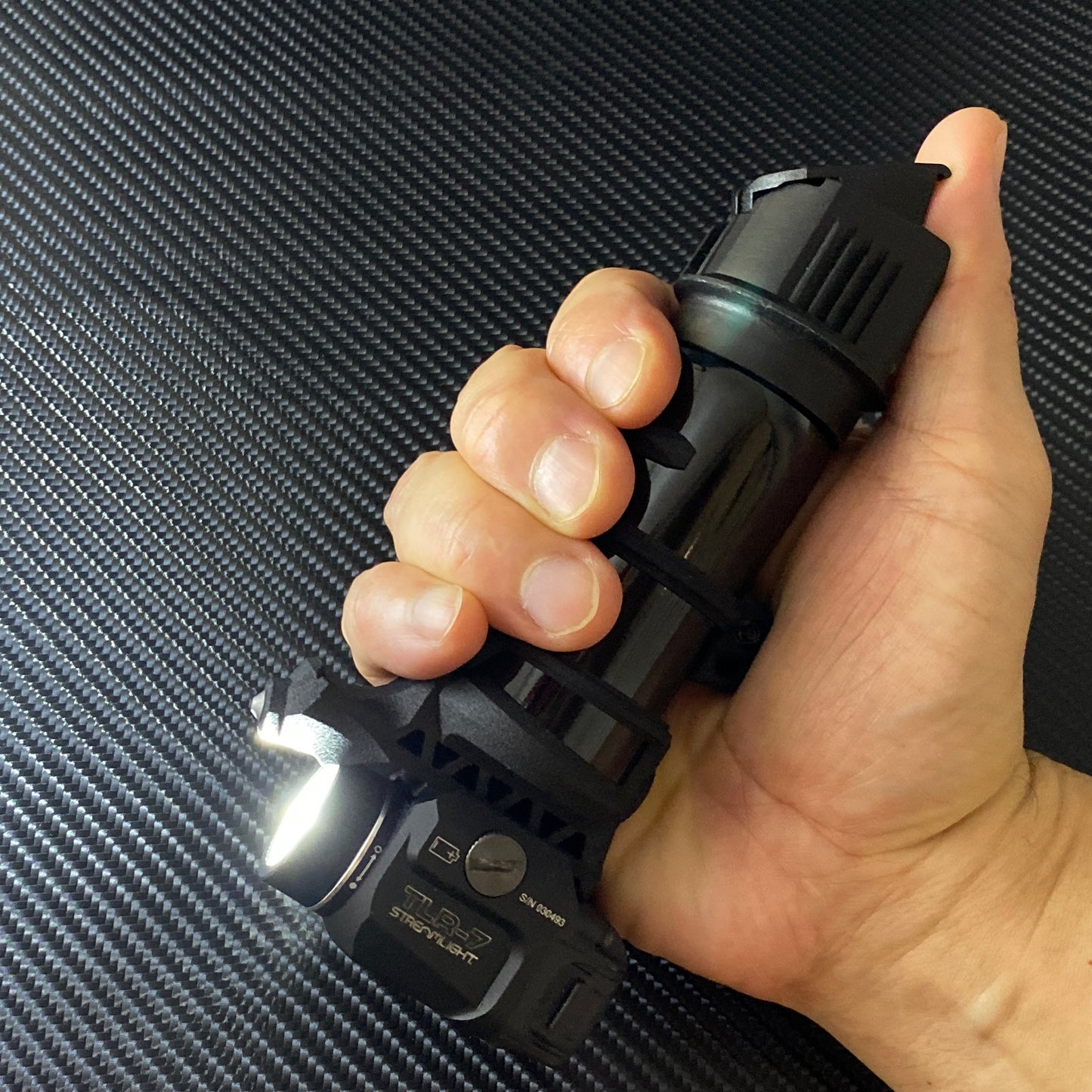 【TACスプレー2.2】(20mmレール付)打撃アタッチメント付き催涙スプレー(M-size)
